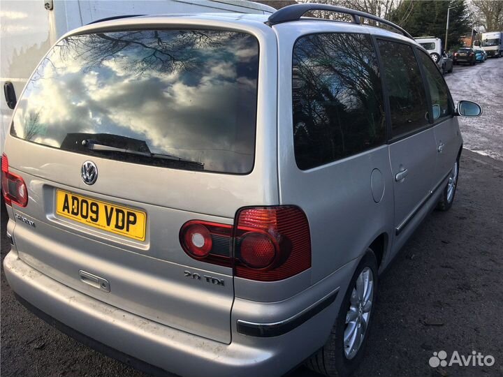 Разбор на запчасти Volkswagen Sharan