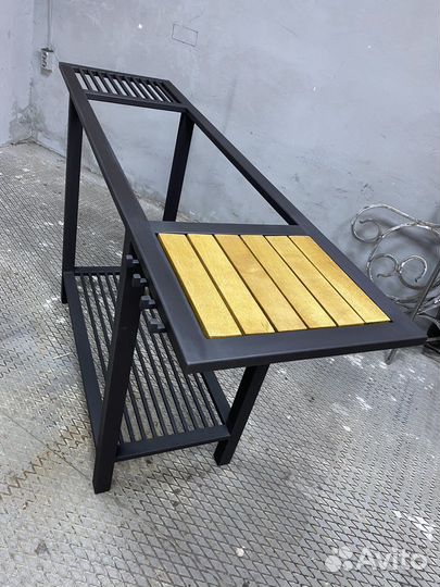 Стол под мангал