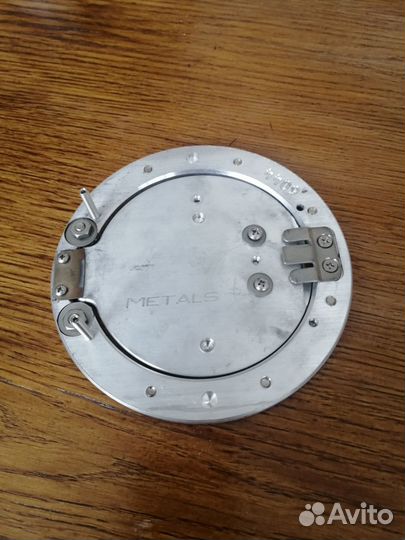 Лючок бензобака для Jeep Wrangler