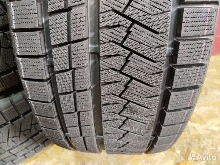 Triangle PL02 245/45 R18 100V