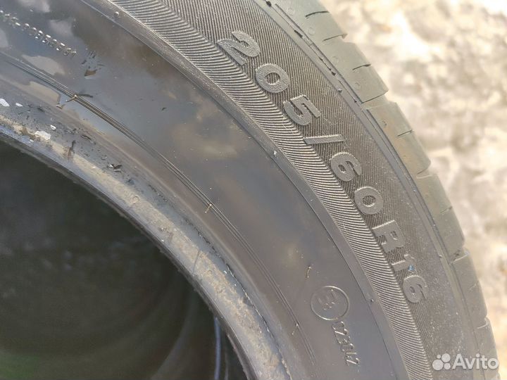 Viatti Strada Asimmetrico 205/60 R16