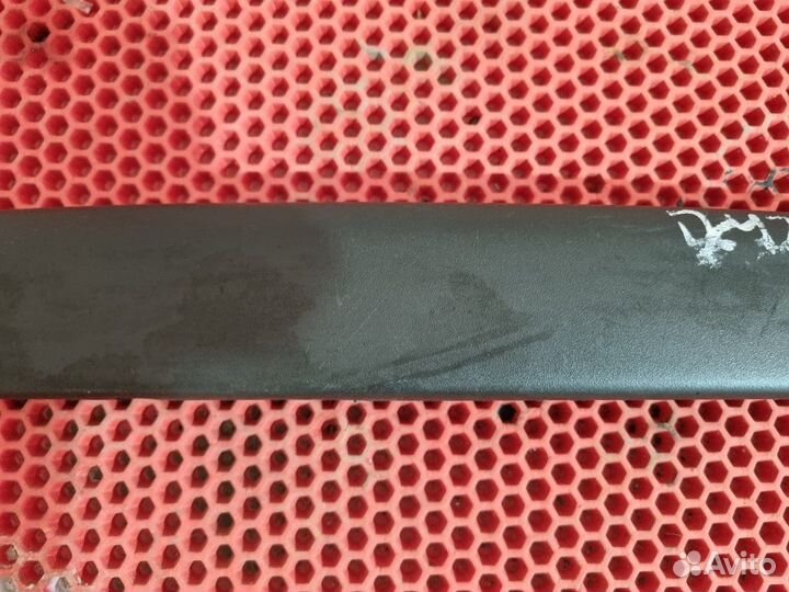 Молдинг бампера передний левый Ford Focus 2