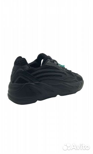 Кроссовки adidas Yeezy boost 700 v2