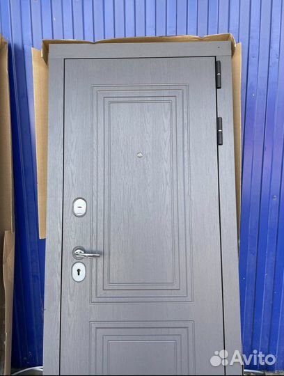 Дверь входная