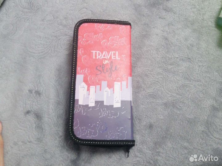 Пенал школьный новый