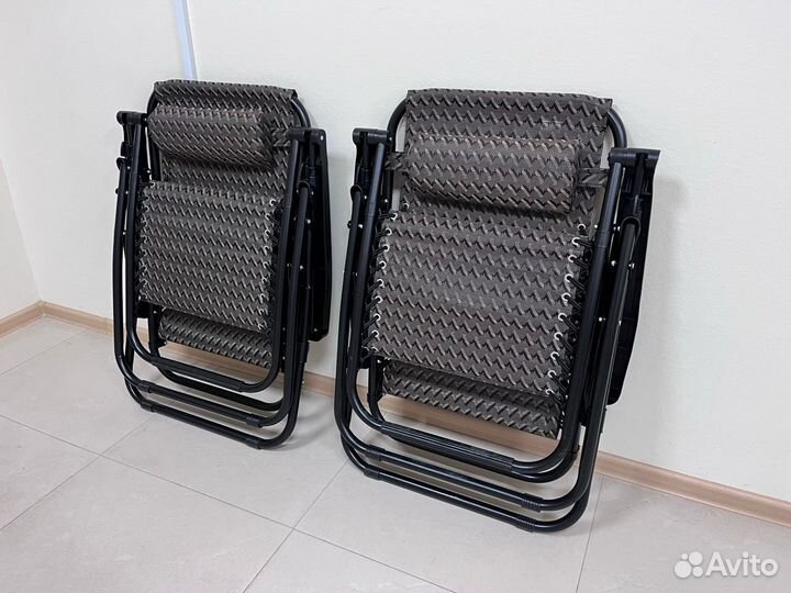 2 кресла-шезлонга туристических устойчивые
