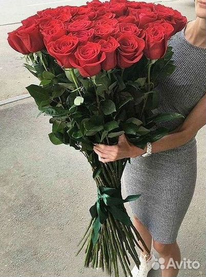 Метровые розы Доставка цветов