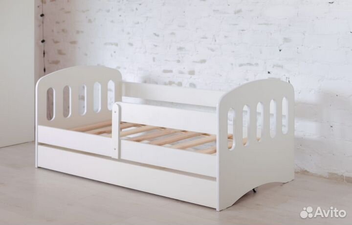 Кровать высокий борт из ламинированного дсп от 2х