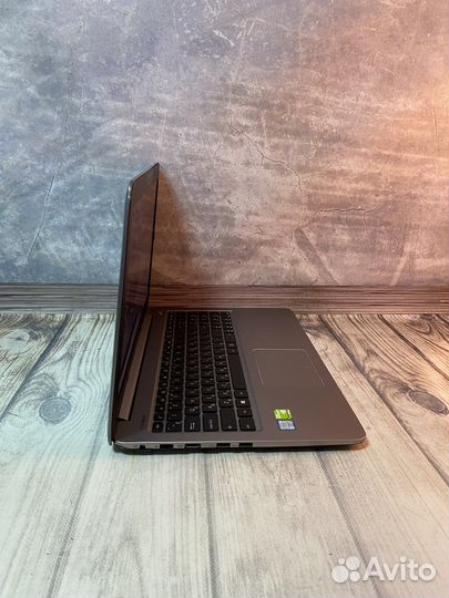 Игровой ноутбук Asus K501 / GeForce 940mx