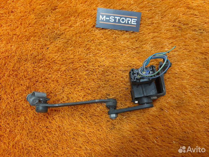 Датчик высоты дорожного просвета передний