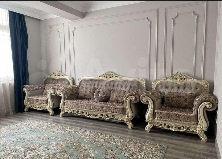 2-к. квартира, 73 м², 4/13 эт.