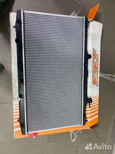 Радиатор охлаждения на хонда аккорд 8 на механике