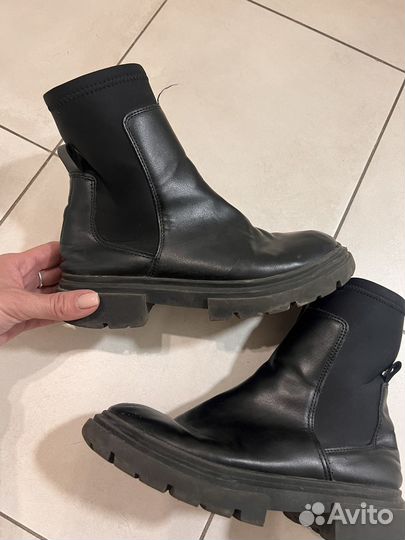Ботинки zara для девочки 35 размер