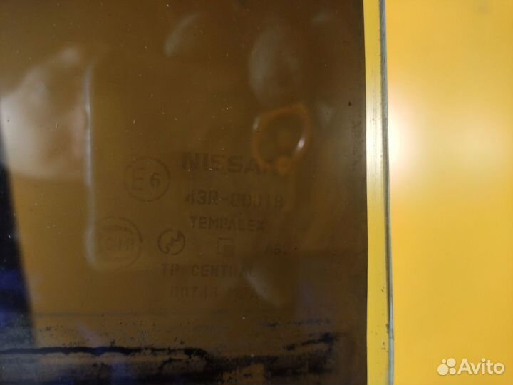 Стекло заднее правое для Nissan Cedric