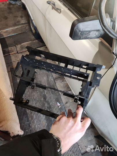 Центральная рамка для Ауди А4 Б5