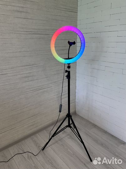 Кольцевая светодиодная лампа со штативом 30 см