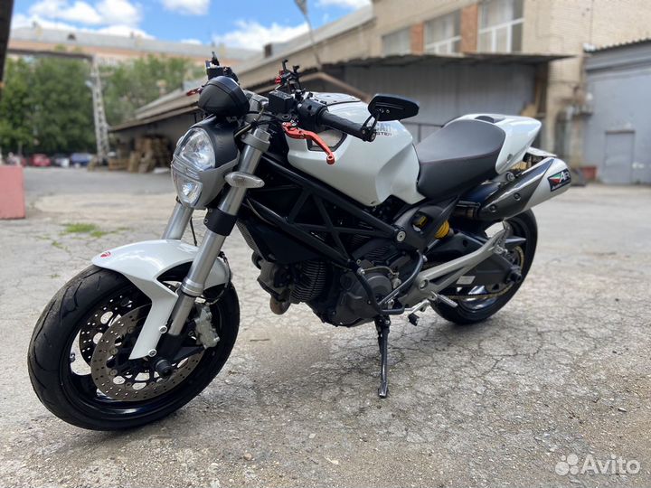Ducati monster 696 ABS