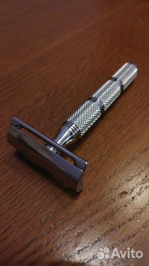 Т Образный станок RazoRock Mamba 70