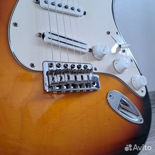 Fender Standard Stratocaster MIM 2004 Sunburst