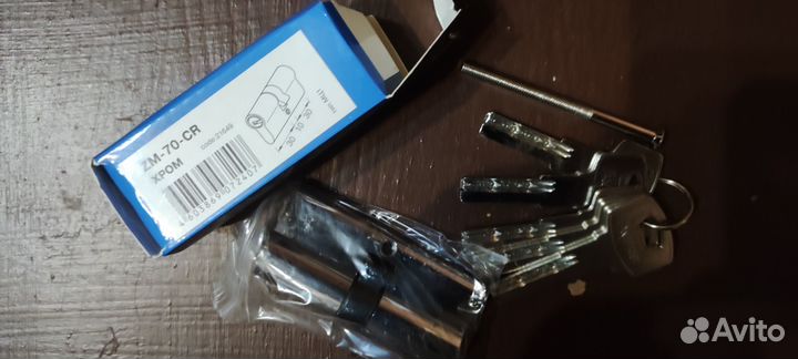 Цилиндровый механизм, личинка для замков