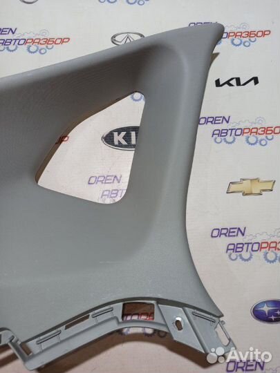 Обшивка стойки кузова задняя левая Kia Ceed JD 1.6