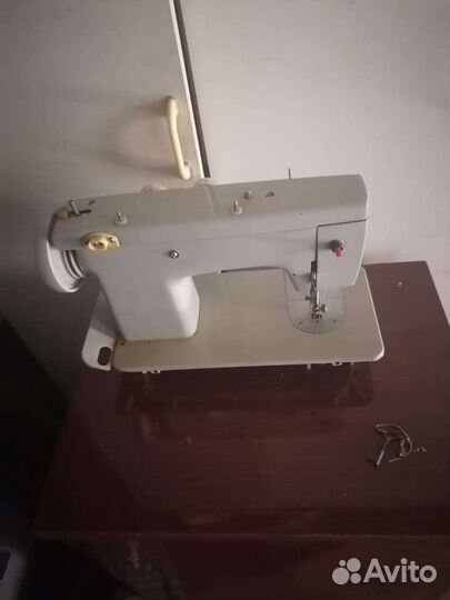 Швейная машинка