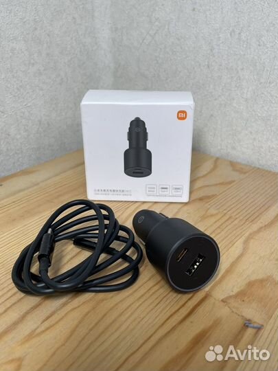 Зарядка в прикуриватель Xiaomi