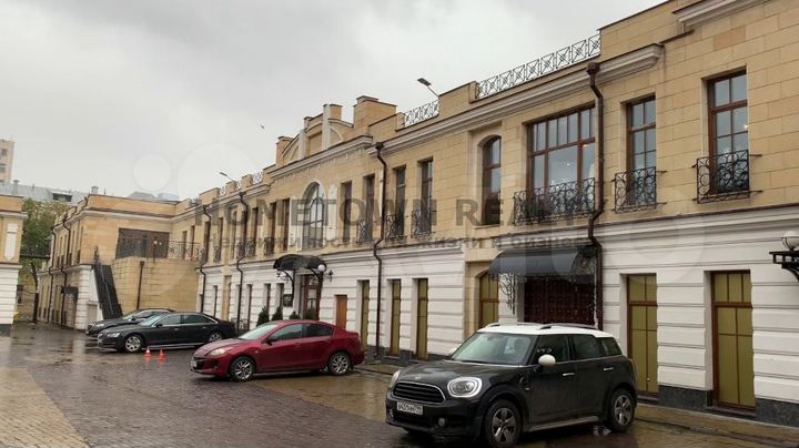 2-х этажное Здание, 1160.5 м² с арендатором