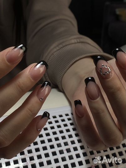 Маникюр/наращивание