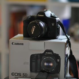 Зеркальный фотоаппарат canon eos5d