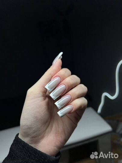 Маникюр на дому