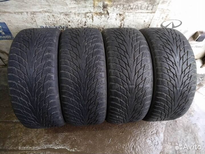 Nokian Tyres Hakkapeliitta R2 245/45 R17 99R