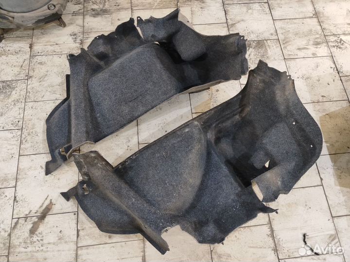 Обшивка багажника боковая vw polo sedan