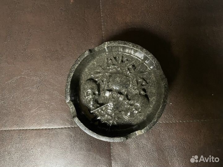 Пепельница из камня