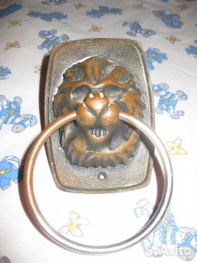 Дверная ручка 