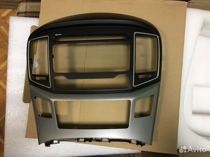 Штатная магнитола Hyundai H-1 Grand starex