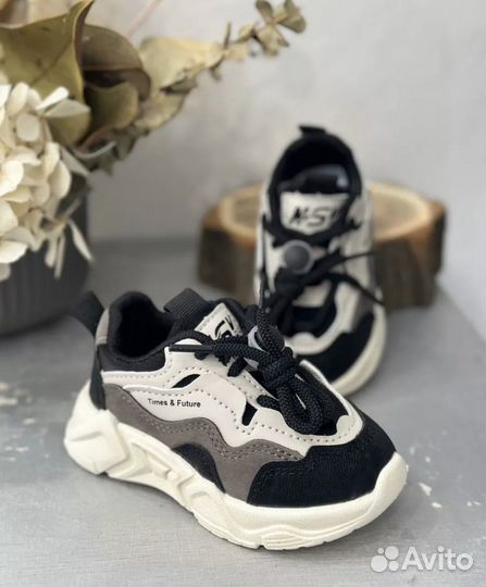 Кроссовки для мальчика 21-22