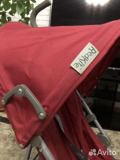 Прогулочная коляска трость