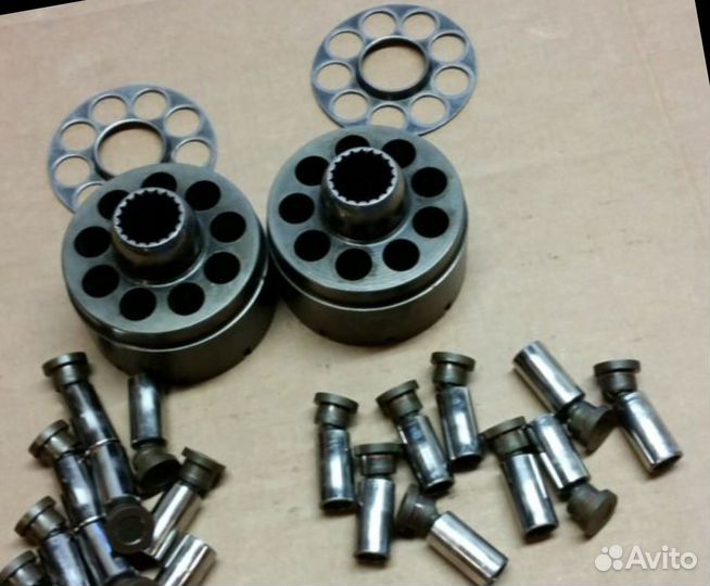 Блок поршней гидромотора поворота Хитачи zx180lc-3