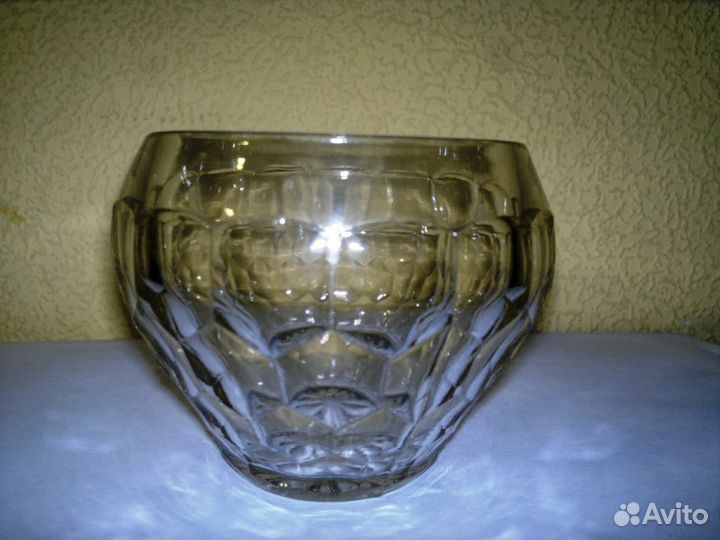 Чугкнок стеклянный (1935- 1938 гг )