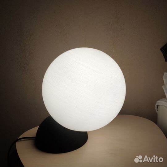 Лампа настольная