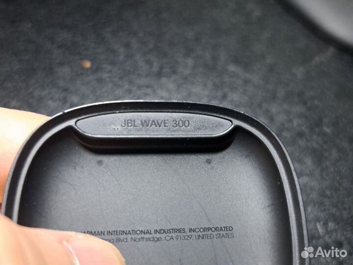 Беспроводные наушники jbl wave 300