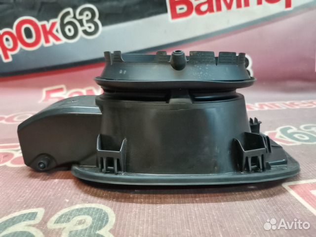 Лючок бензобака задний Porsche Macan