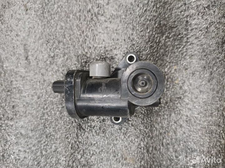 Механизм изменения геометрии впускного коллектора