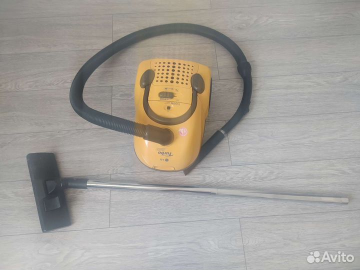 Вакуумный пылесос LG V-C3B52SD