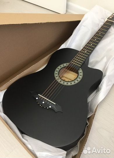 Гитара новая