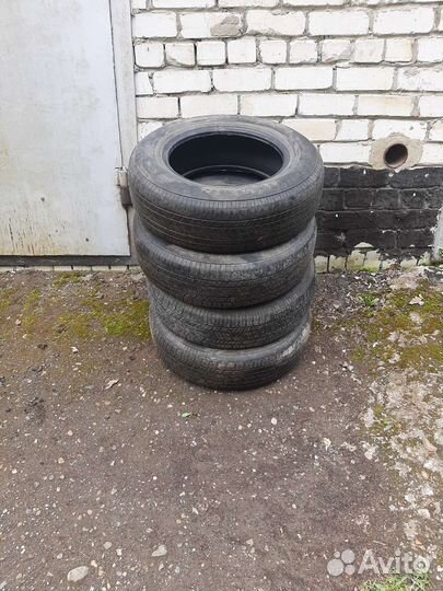 Yokohama Geolandar G033T 215/70 R16