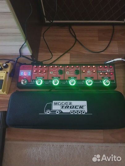 Гитарный процессор Mooer Red Track