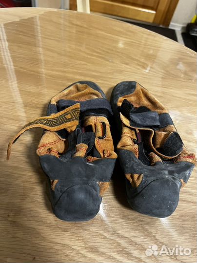 Скальные туфли 40