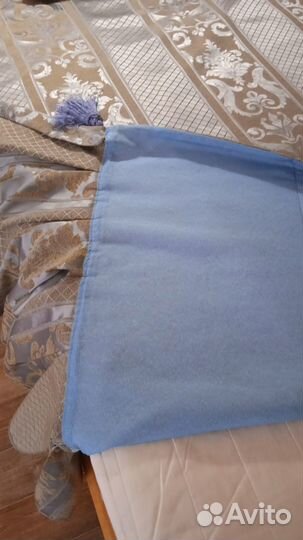 Покрывало на односпальную кровать и подушка